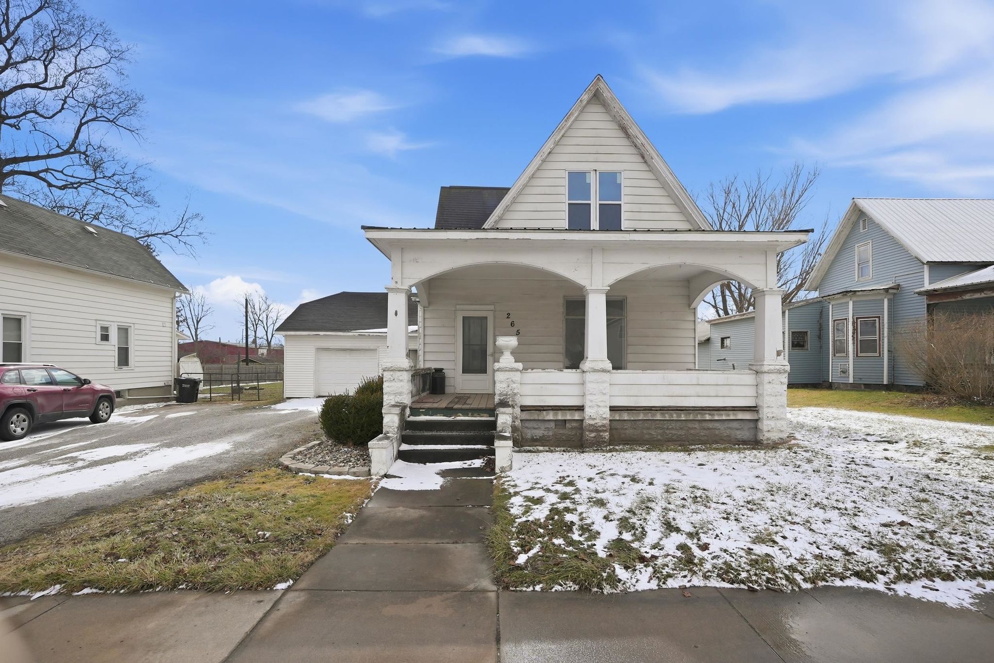 Image of 265 W Union Street