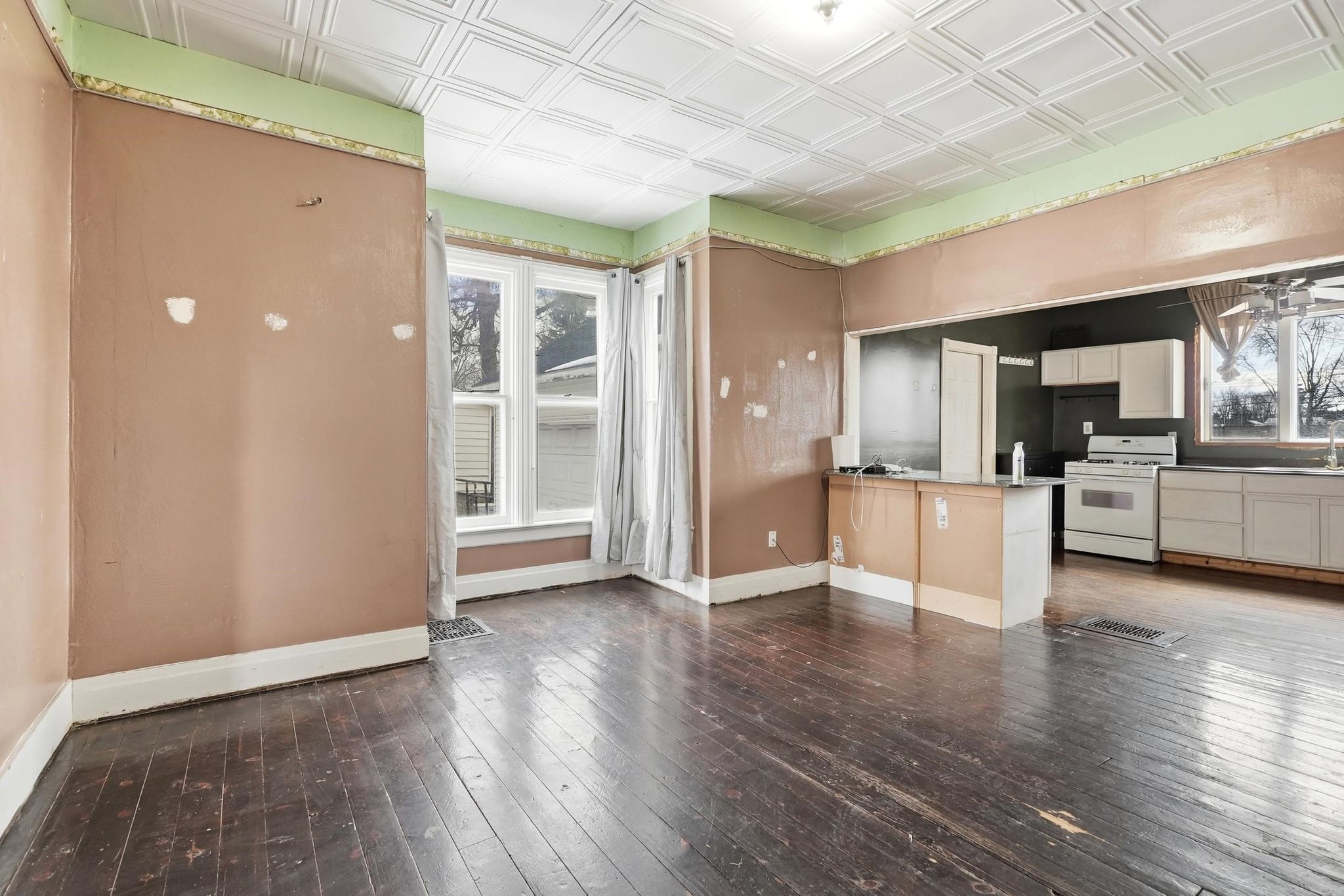 Image of 265 W Union Street