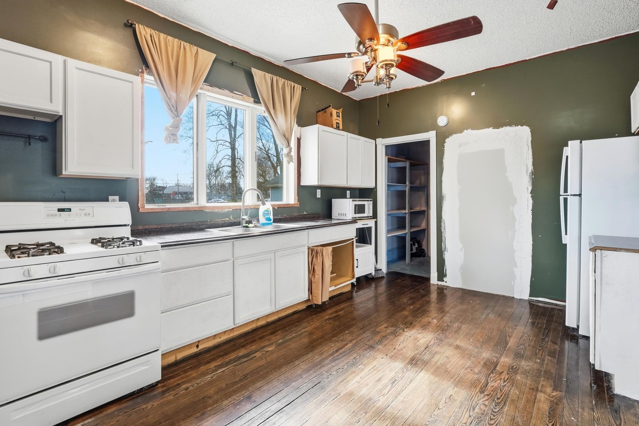 Image of 265 W Union Street