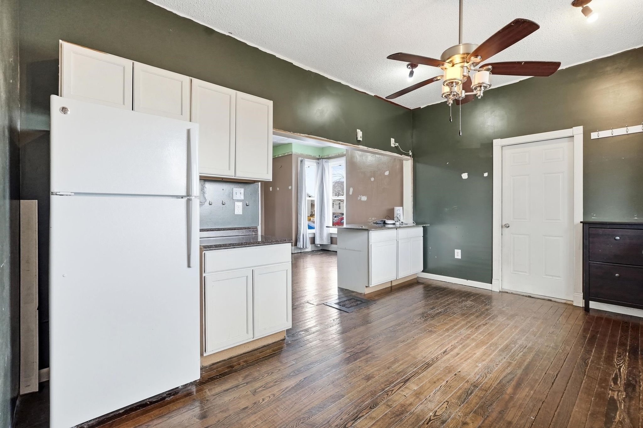 Image of 265 W Union Street