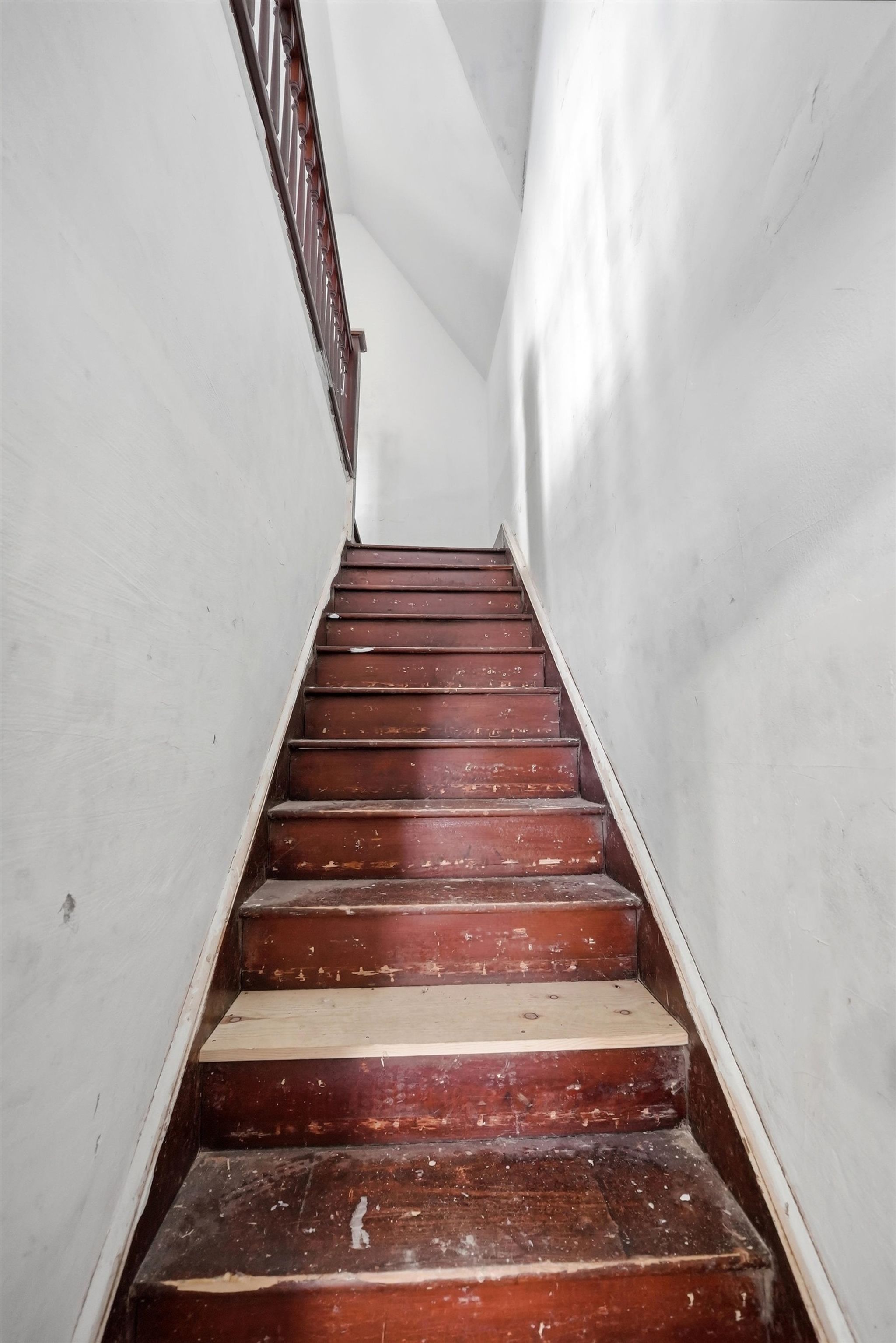 Image of 265 W Union Street